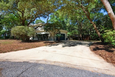 Welcome to this custom-built, open-concept home on beautiful on Fort Walton Beach Golf Course in Florida - for sale on GolfHomes.com, golf home, golf lot