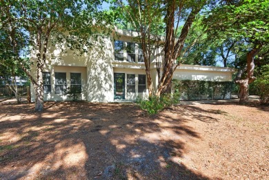Welcome to this custom-built, open-concept home on beautiful on Fort Walton Beach Golf Course in Florida - for sale on GolfHomes.com, golf home, golf lot