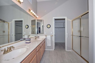 This townhouse is located in the heart of Peoria AZ. Westbrook on Westbrook Village / Vista Golf Course in Arizona - for sale on GolfHomes.com, golf home, golf lot
