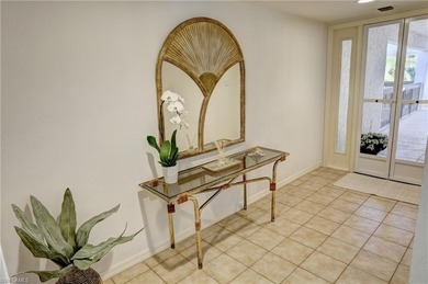 This spacious 2-bedroom 2-bath condo in Cypress Commons features on Wyndemere Country Club in Florida - for sale on GolfHomes.com, golf home, golf lot