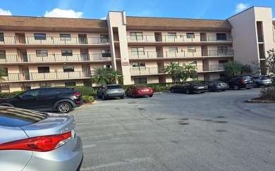Welcome to this 55+ community in Sunrise. Convenient first floor on Sunrise Lakes Phase IV Golf Course in Florida - for sale on GolfHomes.com, golf home, golf lot