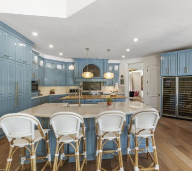 Experience the Palm Beach lifestyle in Wellington. This on The Wanderers Club in Florida - for sale on GolfHomes.com, golf home, golf lot