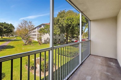 INVESTOR FRIENDLY !! *CAN BE RENTED RIGHT AWAY* 1 bedrooms 1.5 on Flamingo Lakes Country Club in Florida - for sale on GolfHomes.com, golf home, golf lot