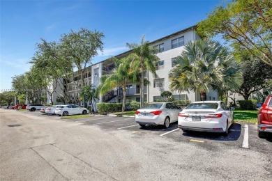 INVESTOR FRIENDLY !! *CAN BE RENTED RIGHT AWAY* 1 bedrooms 1.5 on Flamingo Lakes Country Club in Florida - for sale on GolfHomes.com, golf home, golf lot