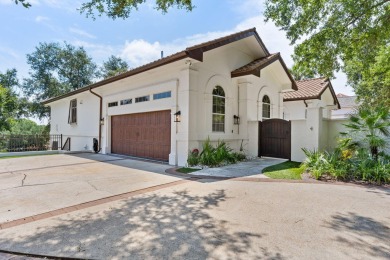 Located on the coveted beachside of Sandestin Golf  Beach Resort on Sandestin Golf and Beach Resort - The Links in Florida - for sale on GolfHomes.com, golf home, golf lot