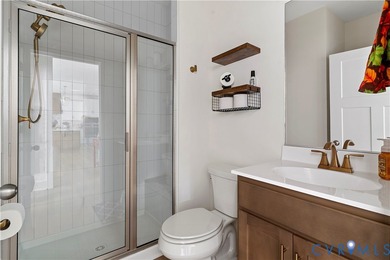 Welcome to this stunning 5-bedroom, 4.5-bath, 3,244 sq ft home on Highlands Golfers Club in Virginia - for sale on GolfHomes.com, golf home, golf lot