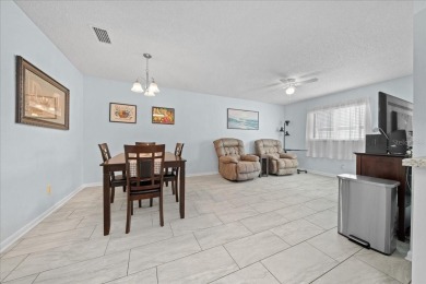 Spacious Montgomery Model Villa located in On Top of the World on On Top of the World Golf Course in Florida - for sale on GolfHomes.com, golf home, golf lot