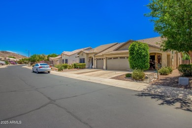 Come and see this charming 3-bed, 2-bath patio home in Desert on The Foothills Golf Club in Arizona - for sale on GolfHomes.com, golf home, golf lot