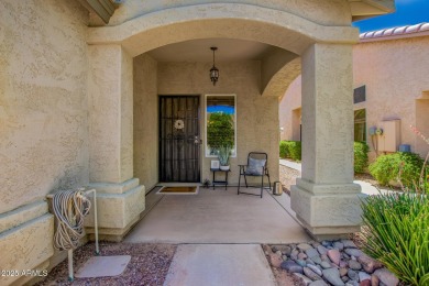 Come and see this charming 3-bed, 2-bath patio home in Desert on The Foothills Golf Club in Arizona - for sale on GolfHomes.com, golf home, golf lot