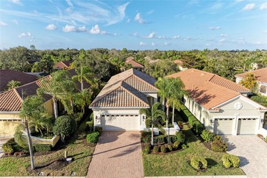 Come see this Beautiful maintenance-free Wexford home perfectly on Lakewood Ranch Golf and Country Club in Florida - for sale on GolfHomes.com, golf home, golf lot