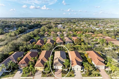 Come see this Beautiful maintenance-free Wexford home perfectly on Lakewood Ranch Golf and Country Club in Florida - for sale on GolfHomes.com, golf home, golf lot