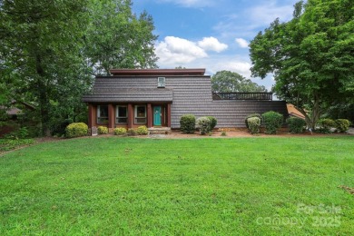 Beautiful 3BR, 3.5BA home with over 4,000 sq ft of living and on Corbin Hills Golf Club in North Carolina - for sale on GolfHomes.com, golf home, golf lot