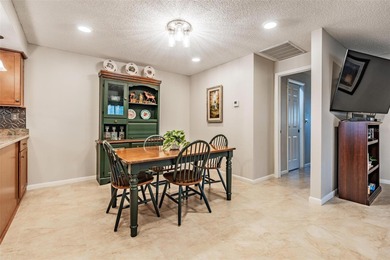 CLEAN AND BEAUTIFUL 2 BEDROOMS, 2 BATHROOMS, PLUS BONUS ROOM ON on Seven Springs Golf and Country Club in Florida - for sale on GolfHomes.com, golf home, golf lot
