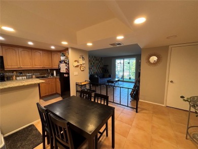 UPDATED 3rd Floor 1 bedroom/1.5 bath condo in International on Inverrary Country Club in Florida - for sale on GolfHomes.com, golf home, golf lot