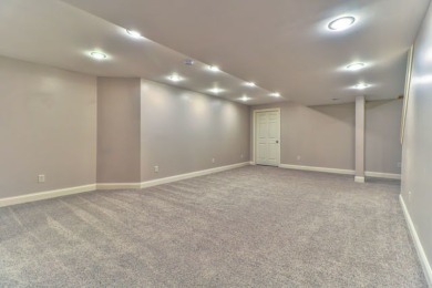 Beautifully maintained home in Urbana's desirable Stone Creek on Stone Creek Golf Club in Illinois - for sale on GolfHomes.com, golf home, golf lot