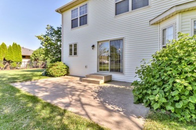 Beautifully maintained home in Urbana's desirable Stone Creek on Stone Creek Golf Club in Illinois - for sale on GolfHomes.com, golf home, golf lot