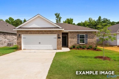 Move In Ready! This beautiful open floor plan cottage is perfect on Colonial Golf Course in Alabama - for sale on GolfHomes.com, golf home, golf lot