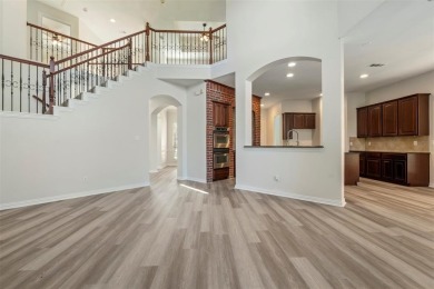 UPDATED WATERVIEW GOLF COURSE HOME! NEW LVP FLOORING, NEW CARPET on Jim Boggs in Texas - for sale on GolfHomes.com, golf home, golf lot