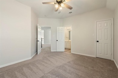 UPDATED WATERVIEW GOLF COURSE HOME! NEW LVP FLOORING, NEW CARPET on Jim Boggs in Texas - for sale on GolfHomes.com, golf home, golf lot