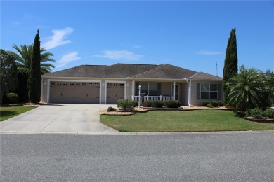 Inviting Sand Dollar model in The Villages' Sanibel neighborhood on Volusia Executive Golf Course  in Florida - for sale on GolfHomes.com, golf home, golf lot