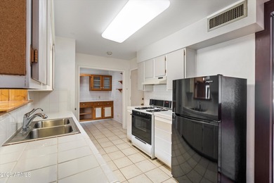 Welcome to this charming 2-bedroom, 1-bath home offering 972 on Sun City Country Club in Arizona - for sale on GolfHomes.com, golf home, golf lot