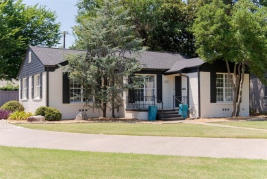 Charming Nichols Hills Home with Updated Interiors

Welcome to on Oklahoma City Golf and Country Club in Oklahoma - for sale on GolfHomes.com, golf home, golf lot