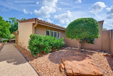 LOW MAINTENANCE BEAUTY ON THE BOULEVARD! STUNNING MODERN on Green Tree Country Club in Texas - for sale on GolfHomes.com, golf home, golf lot