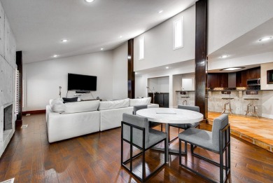 LOW MAINTENANCE BEAUTY ON THE BOULEVARD! STUNNING MODERN on Green Tree Country Club in Texas - for sale on GolfHomes.com, golf home, golf lot