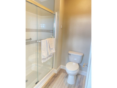 This 2020 Palm Harbor home offers a blend of comfort on Scotland Yards Golf Club in Florida - for sale on GolfHomes.com, golf home, golf lot