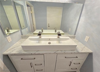 Completely remodeled townhouse in Sun City Summerlin! This 2-bed on Highland Falls Golf Club in Nevada - for sale on GolfHomes.com, golf home, golf lot