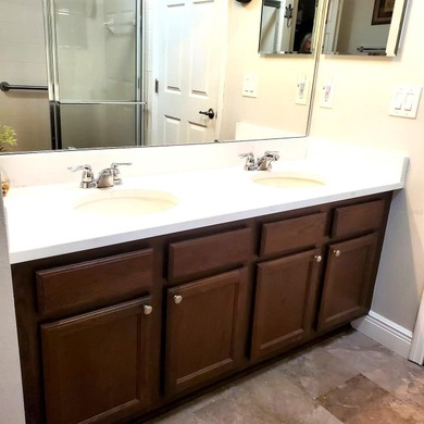 This 2 bedroom, 2 bath concrete block & stucco villa with on Arlington Ridge Golf Club in Florida - for sale on GolfHomes.com, golf home, golf lot