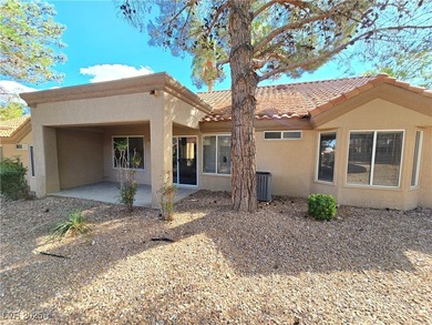 Completely remodeled townhouse in Sun City Summerlin! This 2-bed on Highland Falls Golf Club in Nevada - for sale on GolfHomes.com, golf home, golf lot