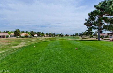 Completely remodeled townhouse in Sun City Summerlin! This 2-bed on Highland Falls Golf Club in Nevada - for sale on GolfHomes.com, golf home, golf lot