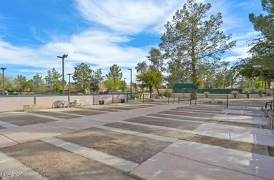 Completely remodeled townhouse in Sun City Summerlin! This 2-bed on Highland Falls Golf Club in Nevada - for sale on GolfHomes.com, golf home, golf lot
