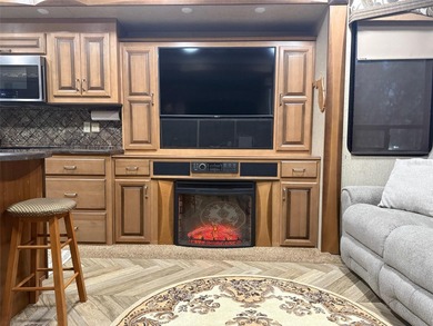 SNOWBIRDS AND HOMEOWNERS WELCOME!!!! It is a Deeded Lot; YOU OWN on Glen Lakes Country Club in Florida - for sale on GolfHomes.com, golf home, golf lot