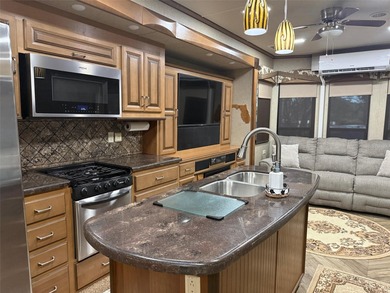 SNOWBIRDS AND HOMEOWNERS WELCOME!!!! It is a Deeded Lot; YOU OWN on Glen Lakes Country Club in Florida - for sale on GolfHomes.com, golf home, golf lot