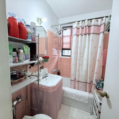 Welcome to specious One Bedroom co-op apartment nested in the on Forest Park Golf Course in New York - for sale on GolfHomes.com, golf home, golf lot
