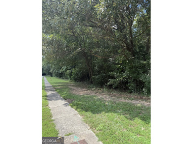 A beauty of a lot in a gated community-complete with a gorgeous on Oakview Golf and Country Club in Georgia - for sale on GolfHomes.com, golf home, golf lot