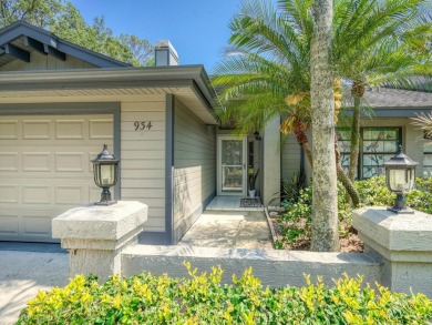 Location! Location! Lovely 3 bedroom 2 bath villa style single on East Lake Woodlands Country Club in Florida - for sale on GolfHomes.com, golf home, golf lot
