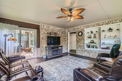 Spacious, updated home in Frisco Lakes. These original owners on Frisco Lakes Golf Course in Texas - for sale on GolfHomes.com, golf home, golf lot
