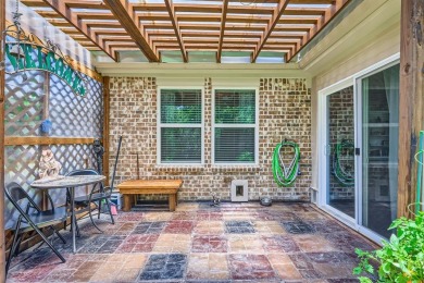 Spacious, updated home in Frisco Lakes. These original owners on Frisco Lakes Golf Course in Texas - for sale on GolfHomes.com, golf home, golf lot