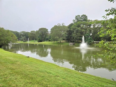 Well cared for 2 bedroom condo located on a quiet court in the on Leisure Village Golf Course in New York - for sale on GolfHomes.com, golf home, golf lot