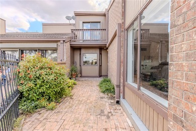 Welcome to this beautifully renovated Courtyard Townhome on Corpus Christi Country Club Golf Course in Texas - for sale on GolfHomes.com, golf home, golf lot
