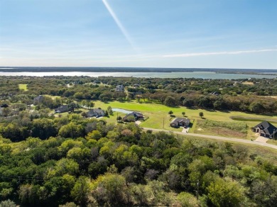 Beautiful lot located in a lively area of White Bluff near the on White Bluff Resort - Old Course in Texas - for sale on GolfHomes.com, golf home, golf lot