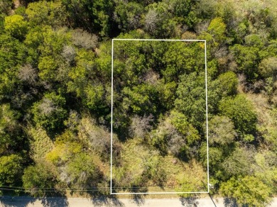 Beautiful lot located in a lively area of White Bluff near the on White Bluff Resort - Old Course in Texas - for sale on GolfHomes.com, golf home, golf lot