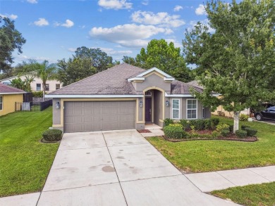 Beautifully maintained and decorated with style, this on Meadow Oaks Golf and Country Club in Florida - for sale on GolfHomes.com, golf home, golf lot