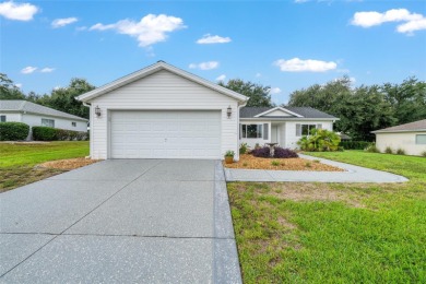 Don't miss this Rare to come by Oak Model- 2 Bedrooms 2 Bath's - on Eagle Ridge At Spruce Creek Country Club in Florida - for sale on GolfHomes.com, golf home, golf lot