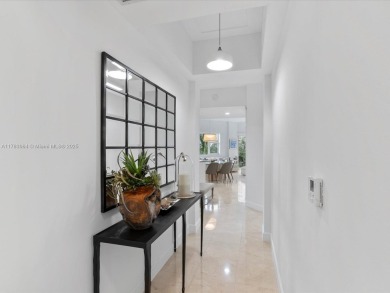 Wonderful 3/3 apartment in the heart of Aventura. Can be sold on Turnberry Isle Resort and Club in Florida - for sale on GolfHomes.com, golf home, golf lot