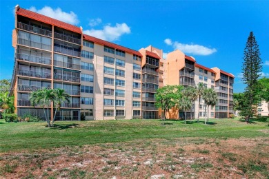 BEAUTIFUL 2/2 CONDO   - ENCLOSED AND SCREENED BALCONY WITH VIEW on Inverrary Country Club in Florida - for sale on GolfHomes.com, golf home, golf lot