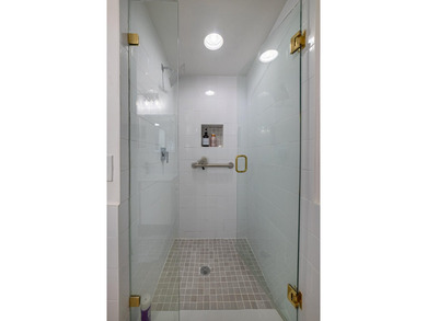 1st Floor Condo, in Delray Beach! ***Fully Remodeled*** Discover on Kings Point Golf -Flanders Way in Florida - for sale on GolfHomes.com, golf home, golf lot